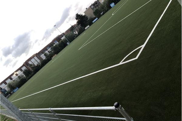 Aménagement terrain de football synthétique - Sportinfrabouw NV